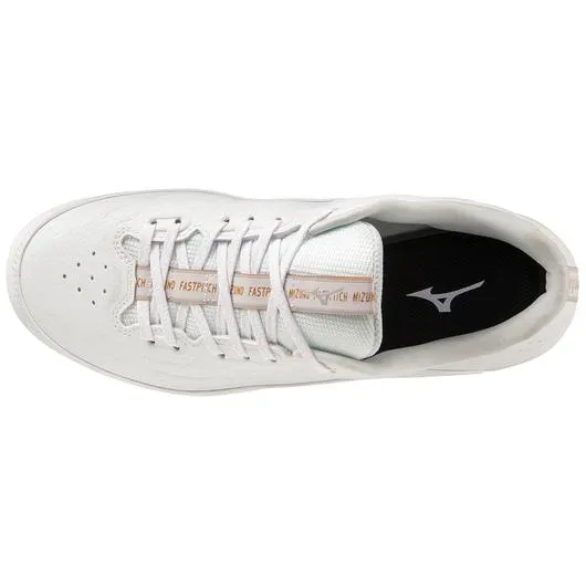 9-Spike Advanced Finch Elite 6 Low Women's TPU Molded Softball Cleat- White
