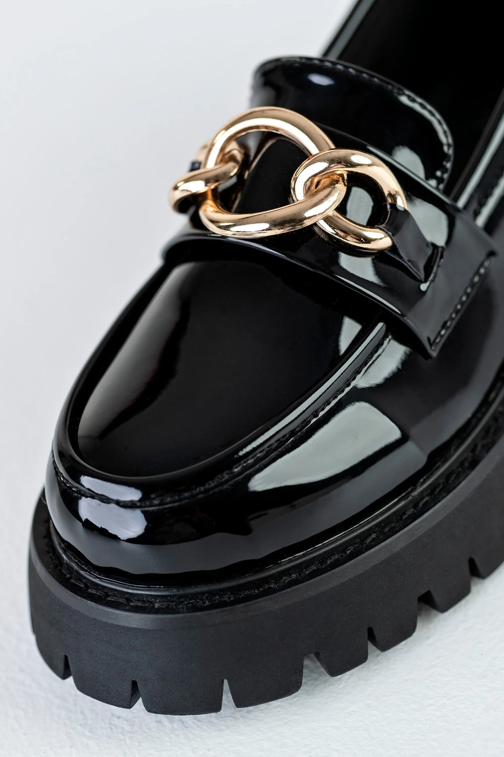 Chunky sole loafers with chain