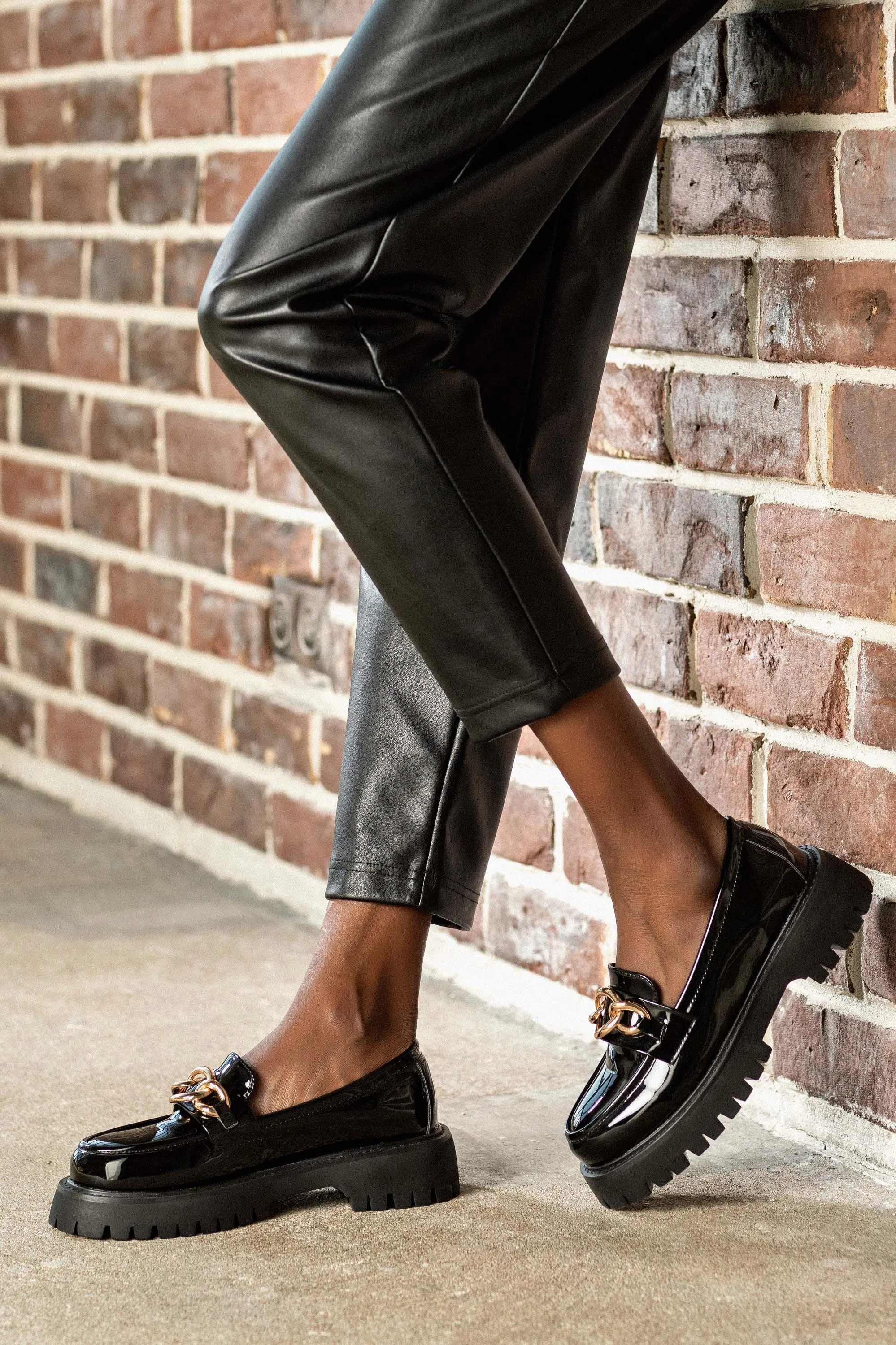 Chunky sole loafers with chain