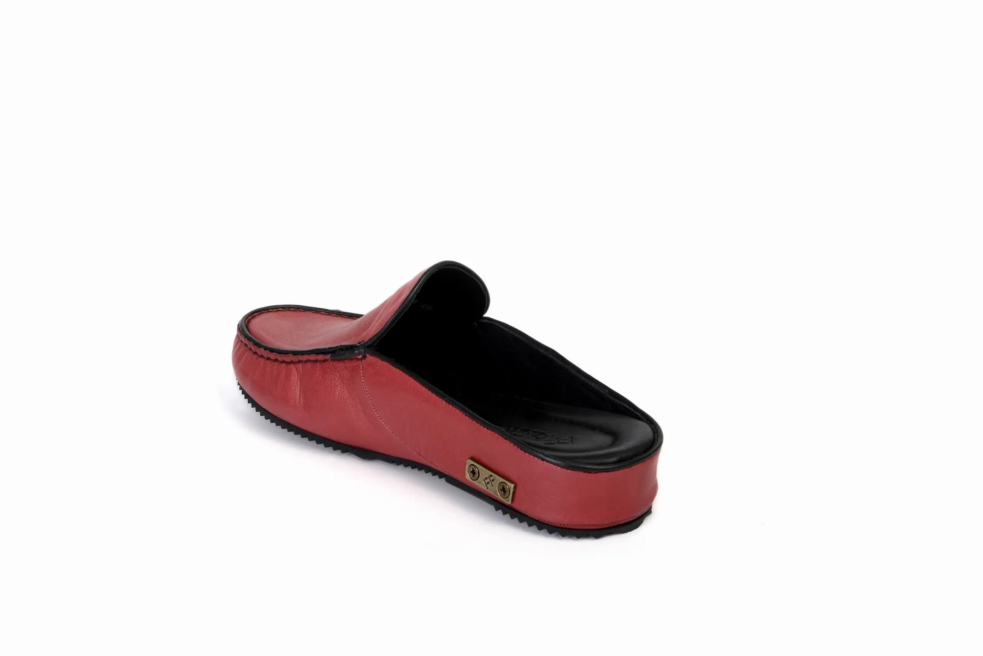 FOOT FEDERATION MOC-TOE WOMEN'S LEATHER SLIPPER U.S FLAG RED