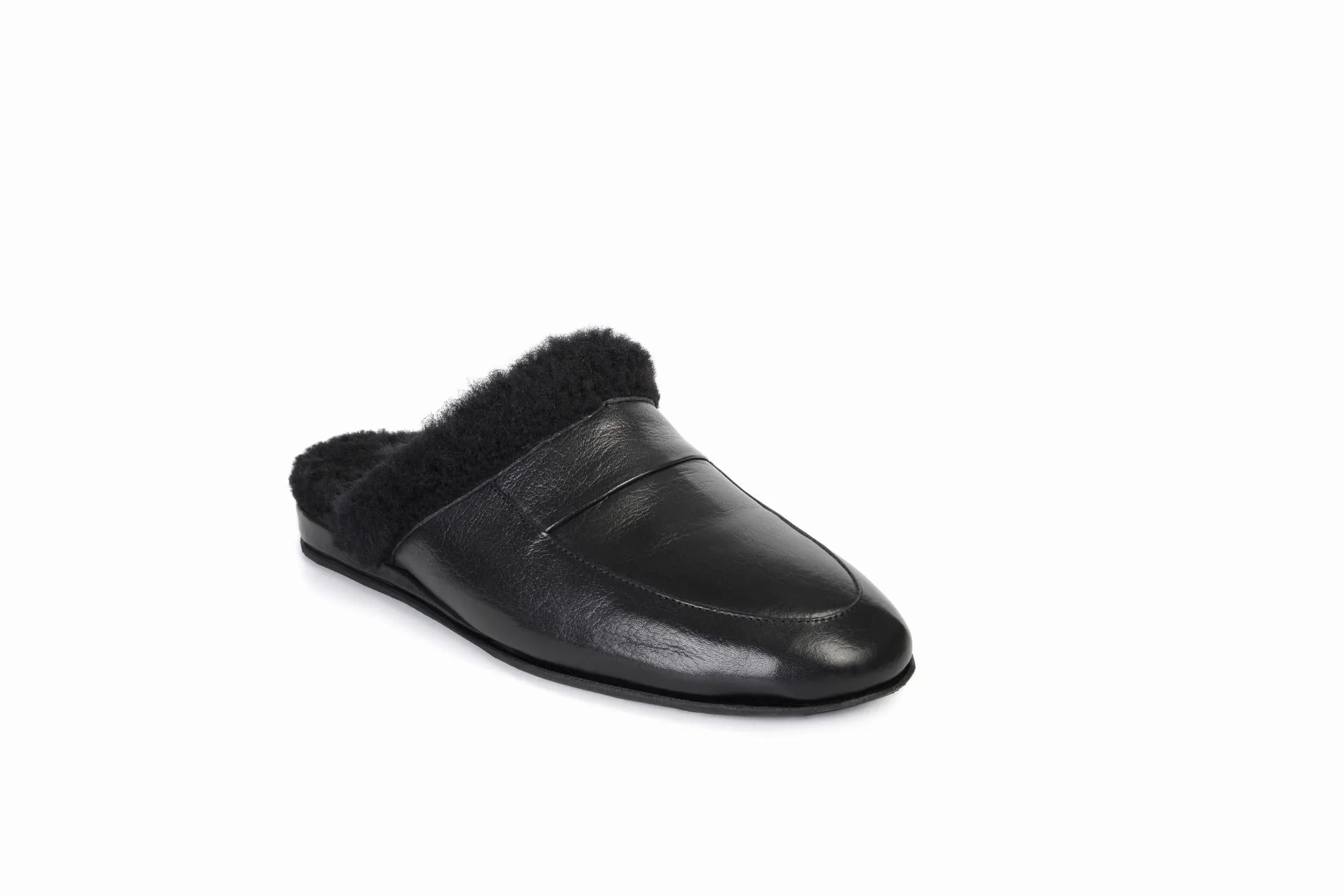 FOOT FEDERATION NATURAL FUR LINED MOC-TOE MEN'S LEATHER SLIPPER BLACK