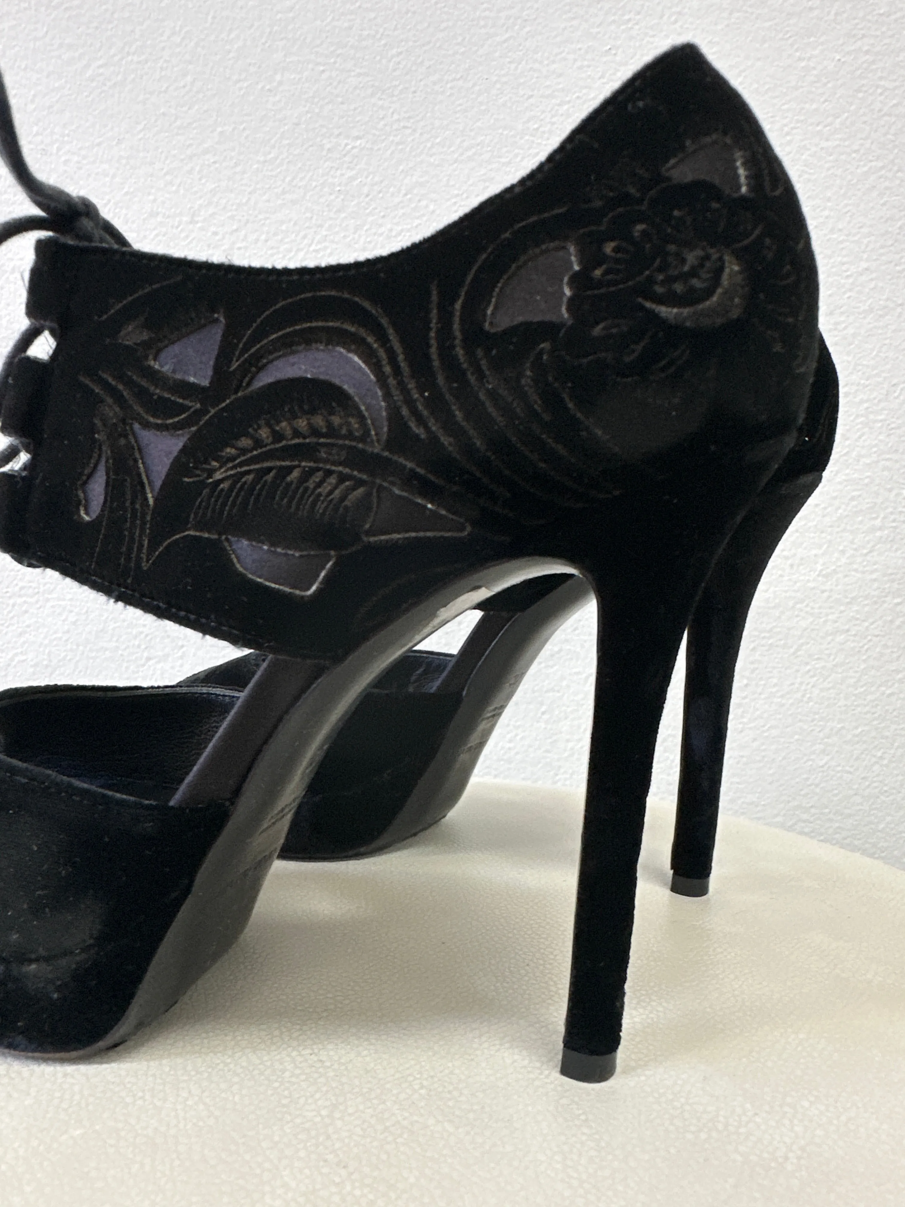 Lace Up Heels in Black