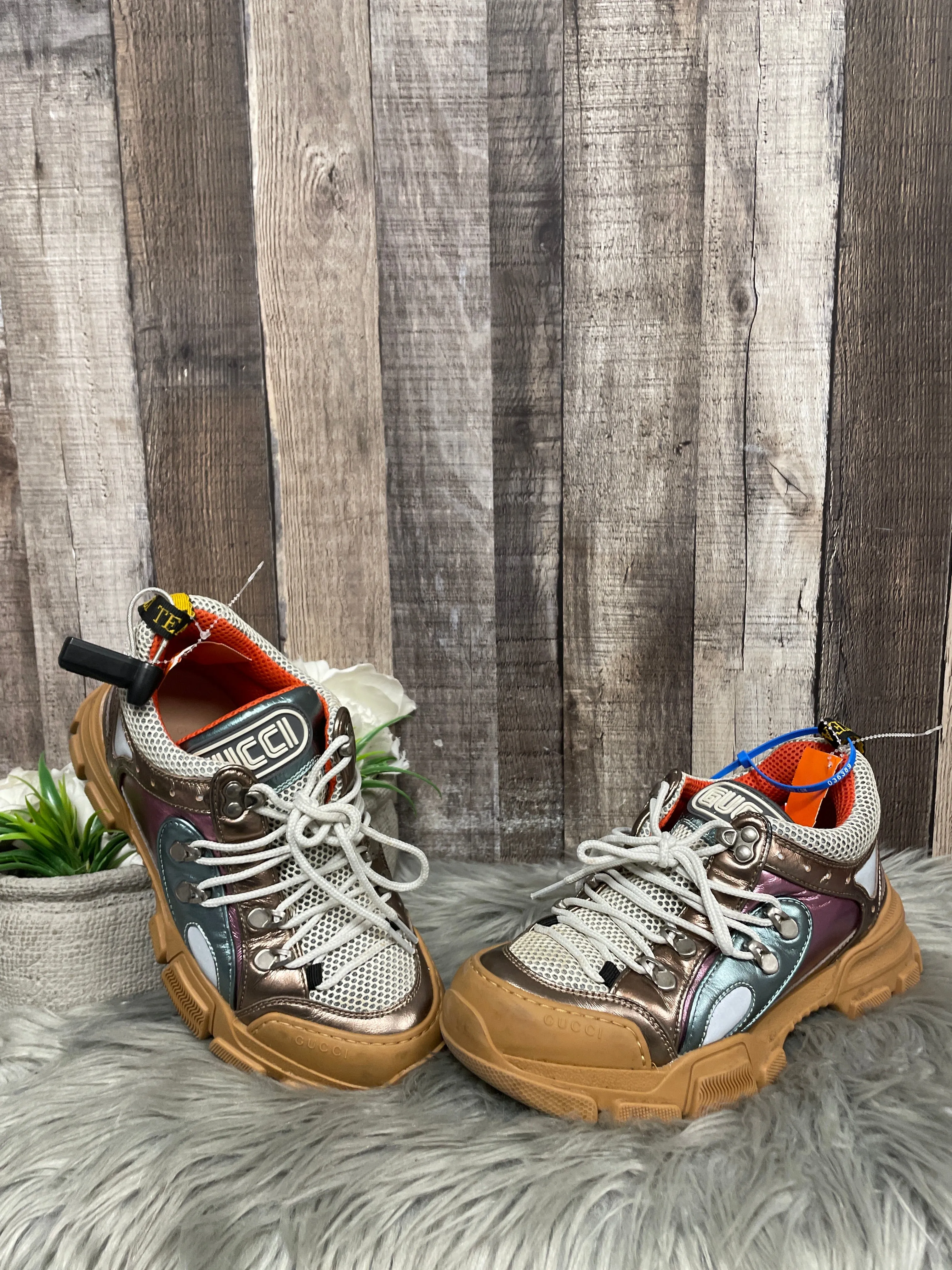Metallic Shoes Luxury Designer Gucci, Size 8