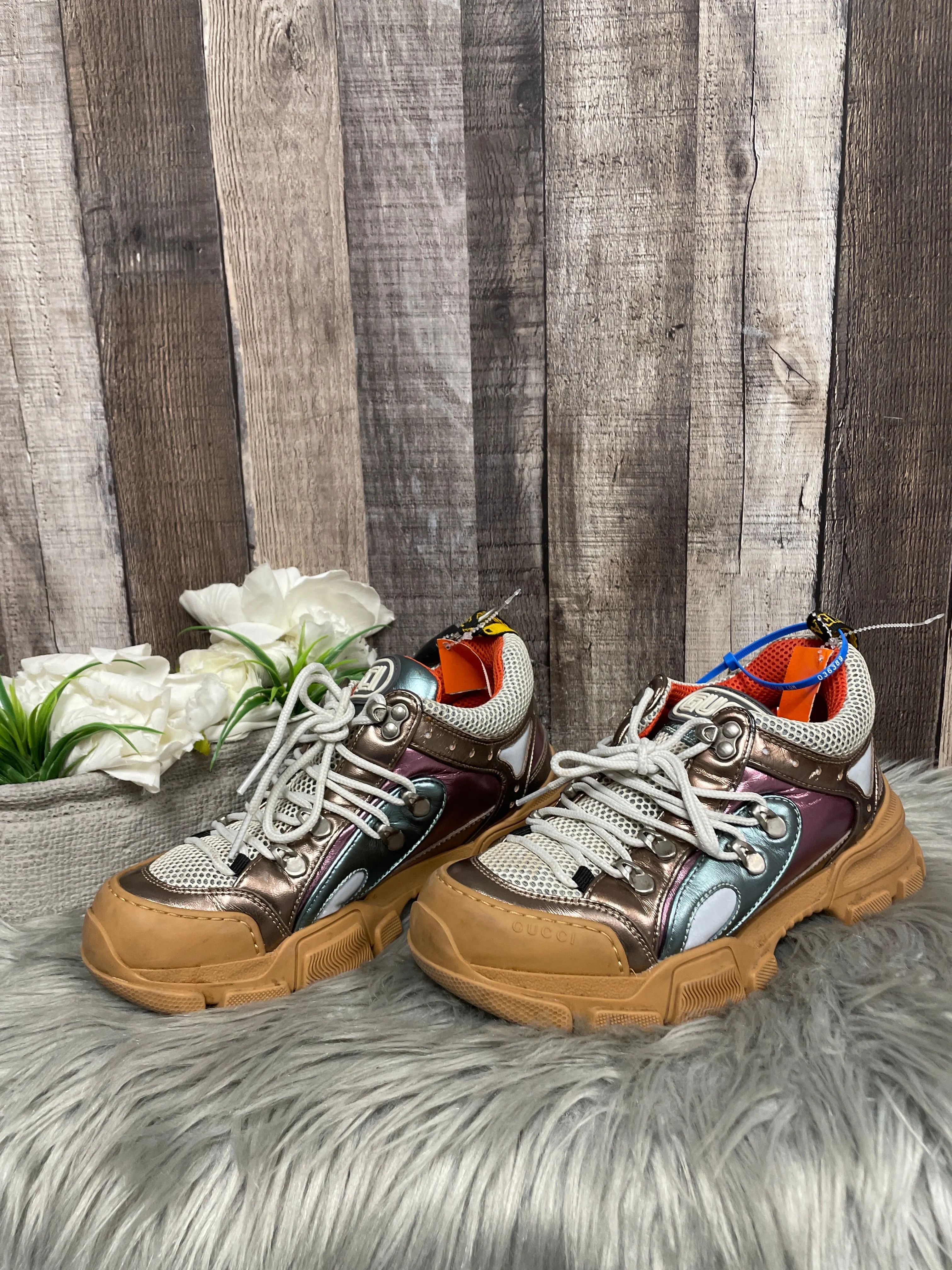 Metallic Shoes Luxury Designer Gucci, Size 8