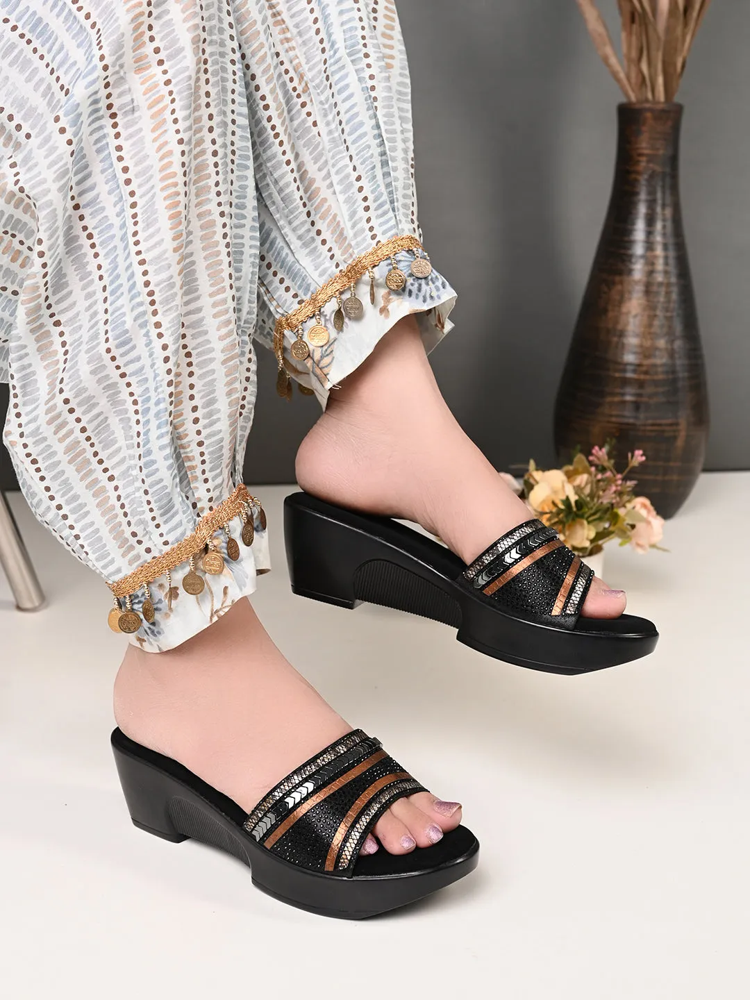 Pelle Albero Black Embossed Slip on Lightweight Comfortable Designer Heel Slipper Sandal For Women