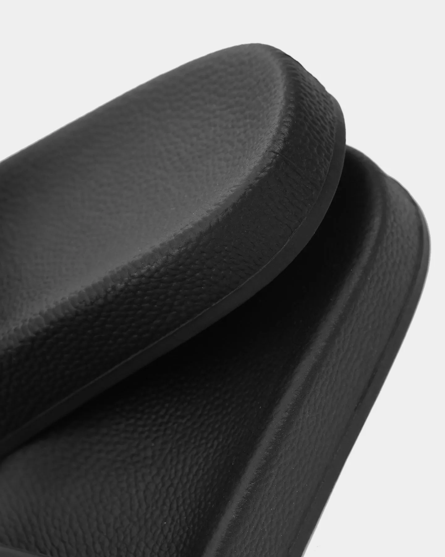 PYRA Location Slides Black/White