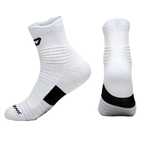 Quantum Knit Lite Quarter Performance Socks - White