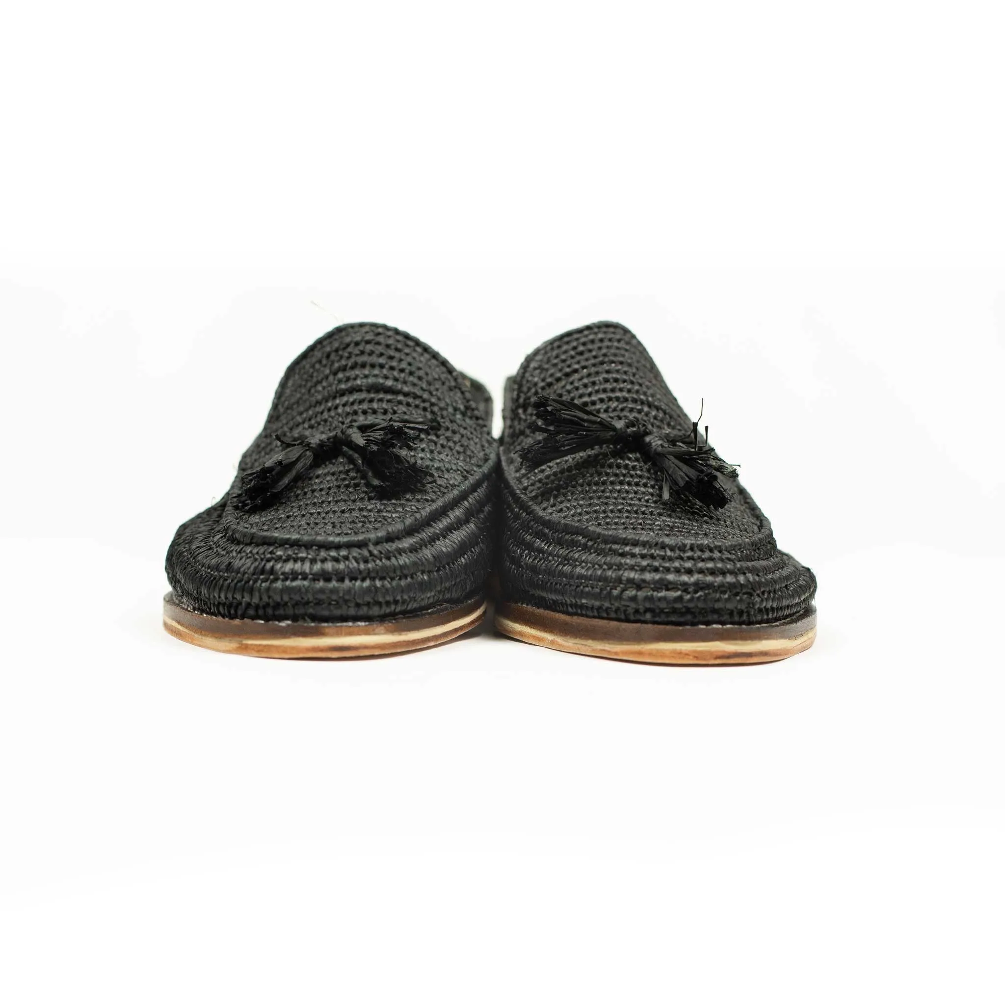 x El Karti: handmade Moroccan raffia tassel loafers, black